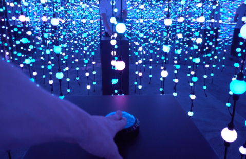 Dell Infinityroom Light Instalation Design